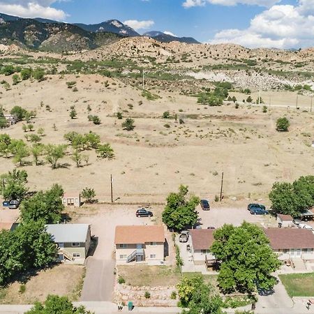 Apartamento 2Br Garden-Level Great Outdoors Dog Friendly Colorado Springs Exterior foto